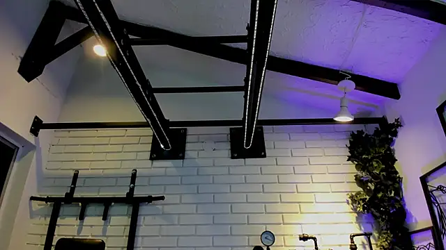 ItaloMoore online show from 09.11.25