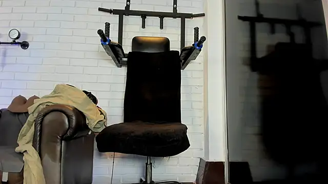 ItaloMoore online show from 10.09.25