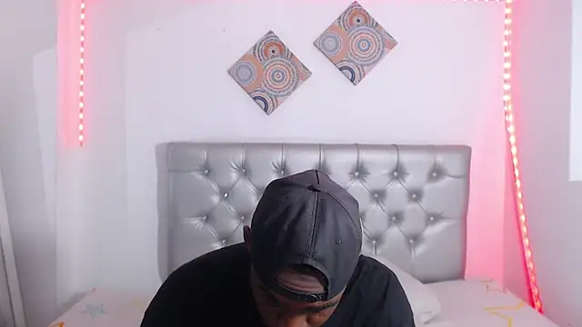 eebony stallion online show from 12.18.25