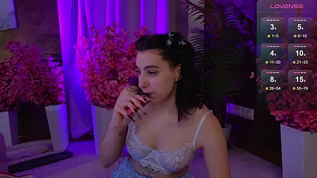 arcane doll online show from 10.05.25