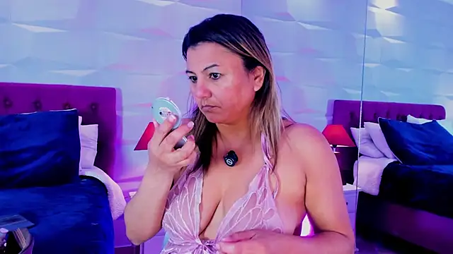 Nataly Foley online show from 03.04.26