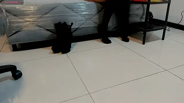 Snapshot of Lilith_Zamara chatting on 12.16.25 Lilith Zamara online show from 12.16.25