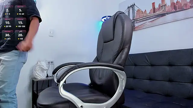 Dash Bukoski online show from 10.19.25