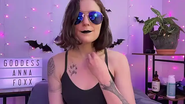 mistressannafoxx online show from 11.20.25