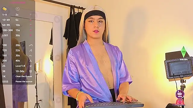 derek greyy  online show from 09.10.25