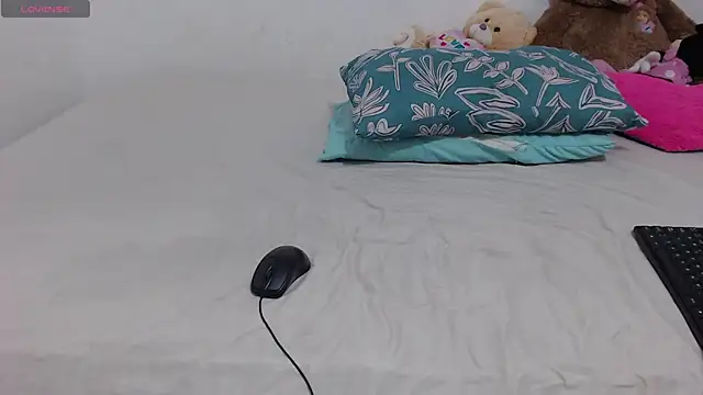 toxic sweet  online show from 12.21.25