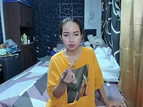 Soft Angel8 online show from 10.24.25