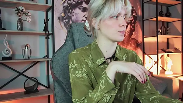 Snapshot of BethanyCloud chatting on 07.20.26 BethanyCloud online show from 07.20.26