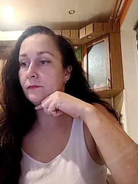 Amandda  online show from 09.28.25