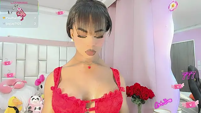 Snapshot of DarliingSweet chatting on 06.19.26 DarliingSweet online show from 06.19.26