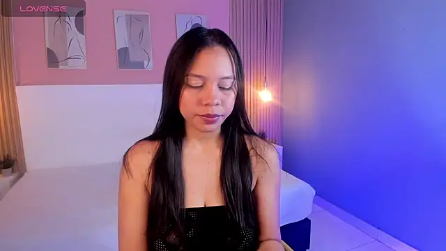 candy lux30 online show from 10.17.25