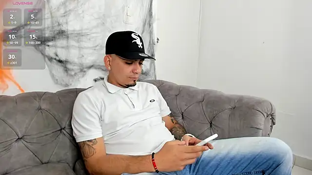 OwenStonne  online show from 11.02.25