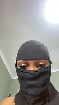 Snapshot of Sexy_blackwoman chatting on 04.24.26 Sexy blackwoman online show from 04.24.26