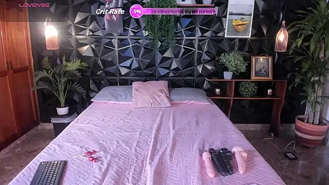 April  foxx online show from 10.25.25