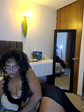 Snapshot of BiiancaEstradaa chatting on 06.14.26 BiiancaEstradaa online show from 06.14.26