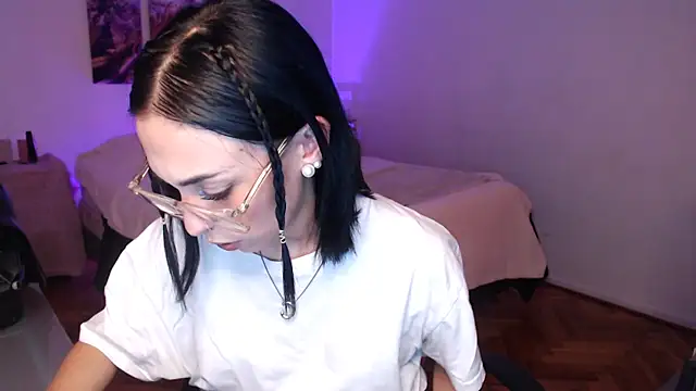 Snapshot of Sofia_Amour chatting on 09.14.25 Sofia Amour online show from 09.14.25