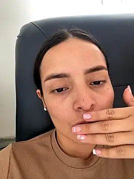 Snapshot of Mia_jhoonson chatting on 10.17.25 Mia jhoonson online show from 10.17.25