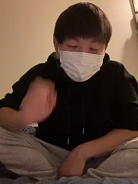 Snapshot of ta_ku16 chatting on 10.27.25 ta ku16 online show from 10.27.25