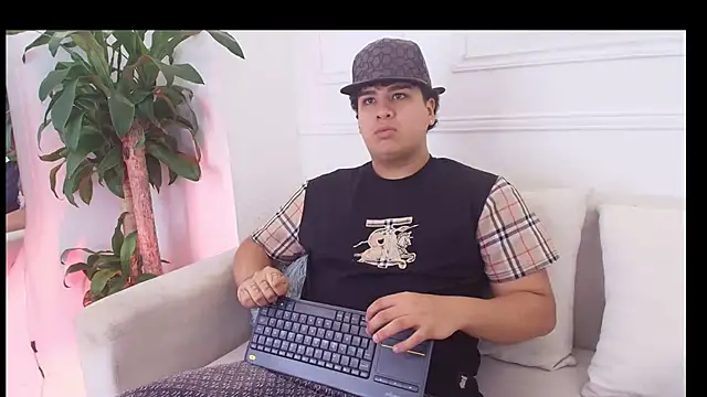 Naim Bennetsex online show from 11.03.25