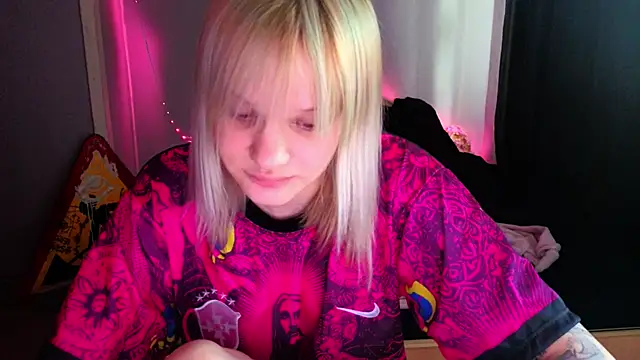 Snapshot of Elieiza_xo chatting on 05.21.26 Elieiza xo online show from 05.21.26