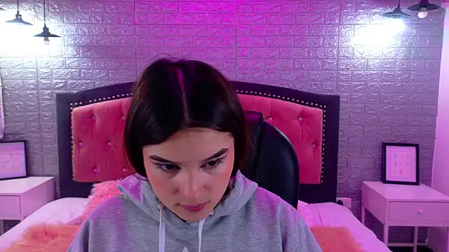 Natalie loffreda online show from 09.20.25