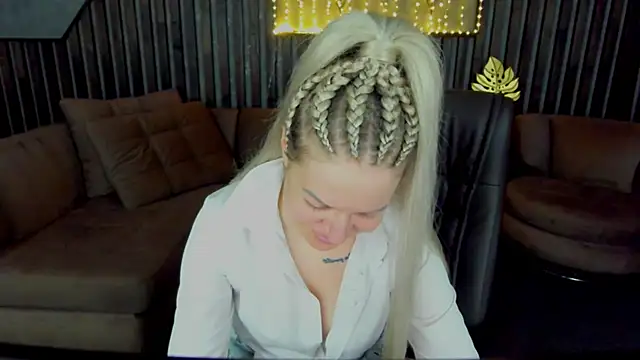 Anna Snows online show from 04.19.26