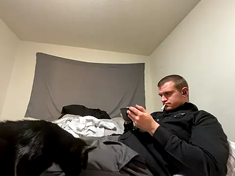 Snapshot of cumitted chatting on 12.21.25 cumitted online show from 12.21.25