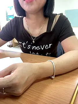 Snapshot of -NhaKy22 chatting on 09.19.25 -NhaKy22 online show from 09.19.25