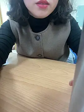 Snapshot of -NhaKy22 chatting on 02.23.26 -NhaKy22 online show from 02.23.26