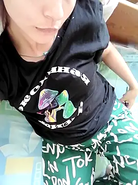 Snapshot of Jenevaonlovex chatting on 09.18.25 Jenevaonlovex online show from 09.18.25