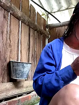 PhanHaa online show from 10.19.25