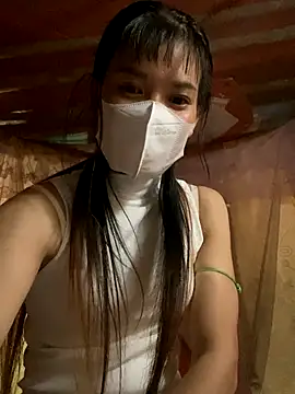 PhanHaa online show from 10.22.25