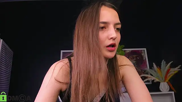 Snapshot of Ann_Perry chatting on 10.25.25 Ann Perry online show from 10.25.25