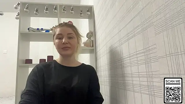 Blondie xoxoxo online show from 01.11.26