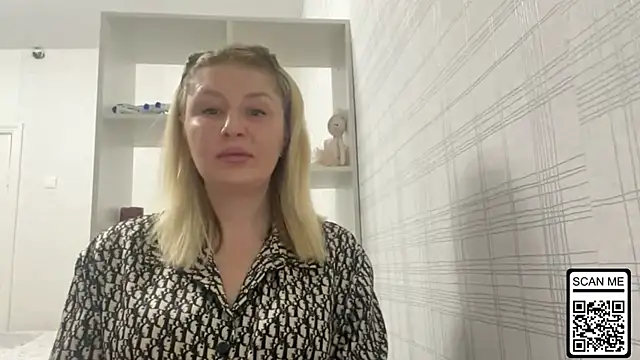 Blondie xoxoxo online show from 02.28.26