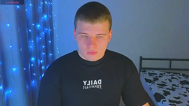 kittenmurr online show from 11.26.25