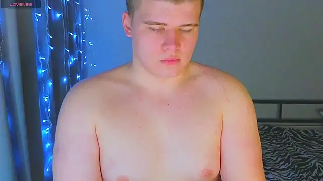 kittenmurr online show from 12.17.25