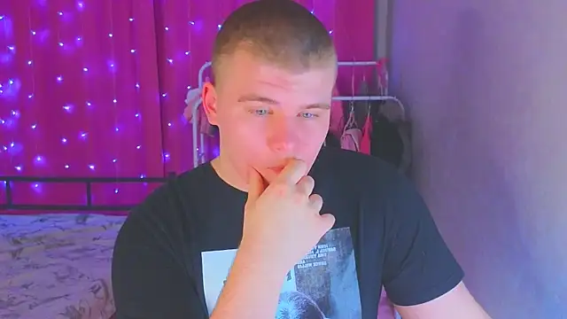 kittenmurr online show from 02.22.26