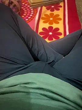 Snapshot of Rupkumarmaleforfun chatting on 12.17.25 Rupkumarmaleforfun online show from 12.17.25