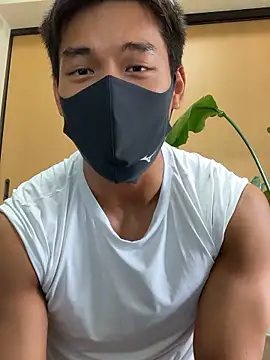 masucle216 online show from 09.18.25