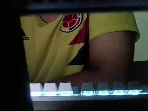 Snapshot of jhonwcdg chatting on 11.11.25 jhonwcdg online show from 11.11.25