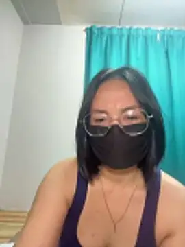 melyiaaa online show from 12.02.25