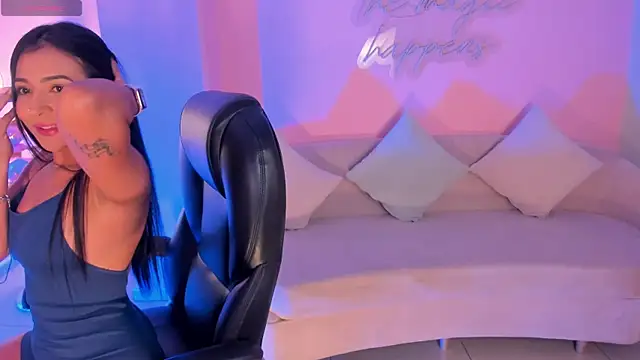 AyshelBrown online show from 10.03.25