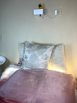 AriaHeavenss online show from 09.10.25