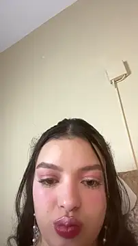 AriaHeavenss online show from 11.18.25