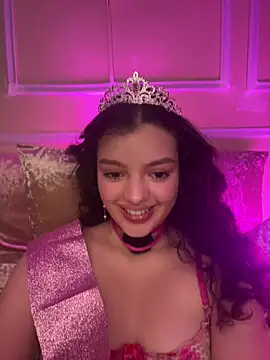 AriaHeavenss online show from 11.27.25