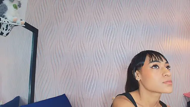 Vero Temptation online show from 12.15.25