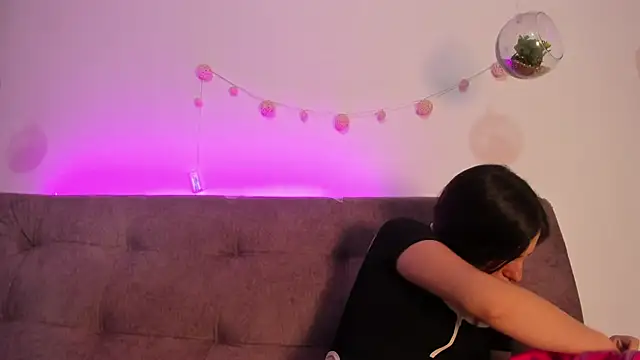 Snapshot of katalella_brown1 chatting on 10.10.25 katalella brown1 online show from 10.10.25