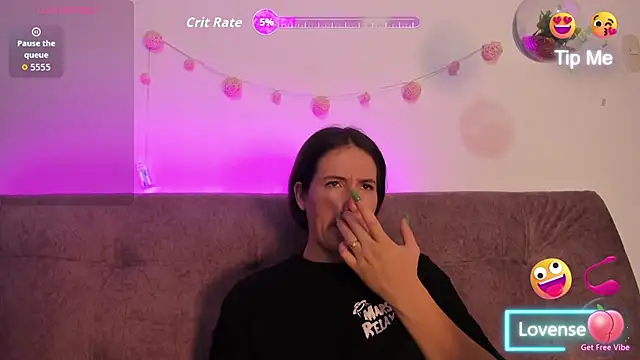 Snapshot of katalella_brown1 chatting on 10.17.25 katalella brown1 online show from 10.17.25