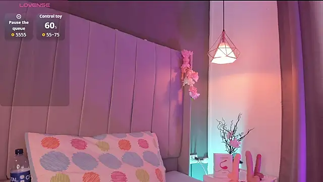 valeria rouse28 online show from 11.28.25